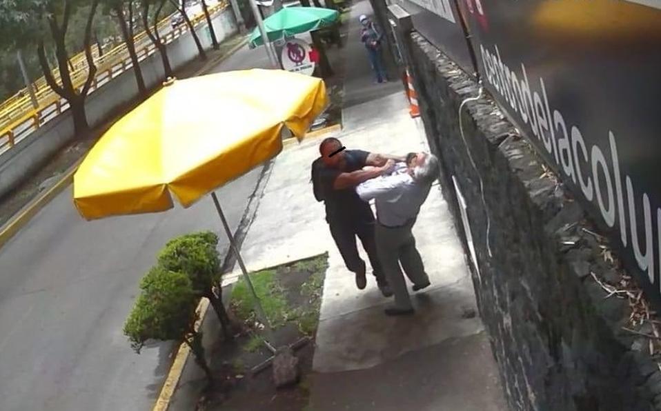 #LordBanqueta: el hombre que agrede a una mujer y anciano [VIDEO]