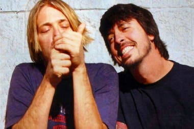 Dave Grohl de Nirvana habló sobre cómo superó la muerte de Kurt Cobain
