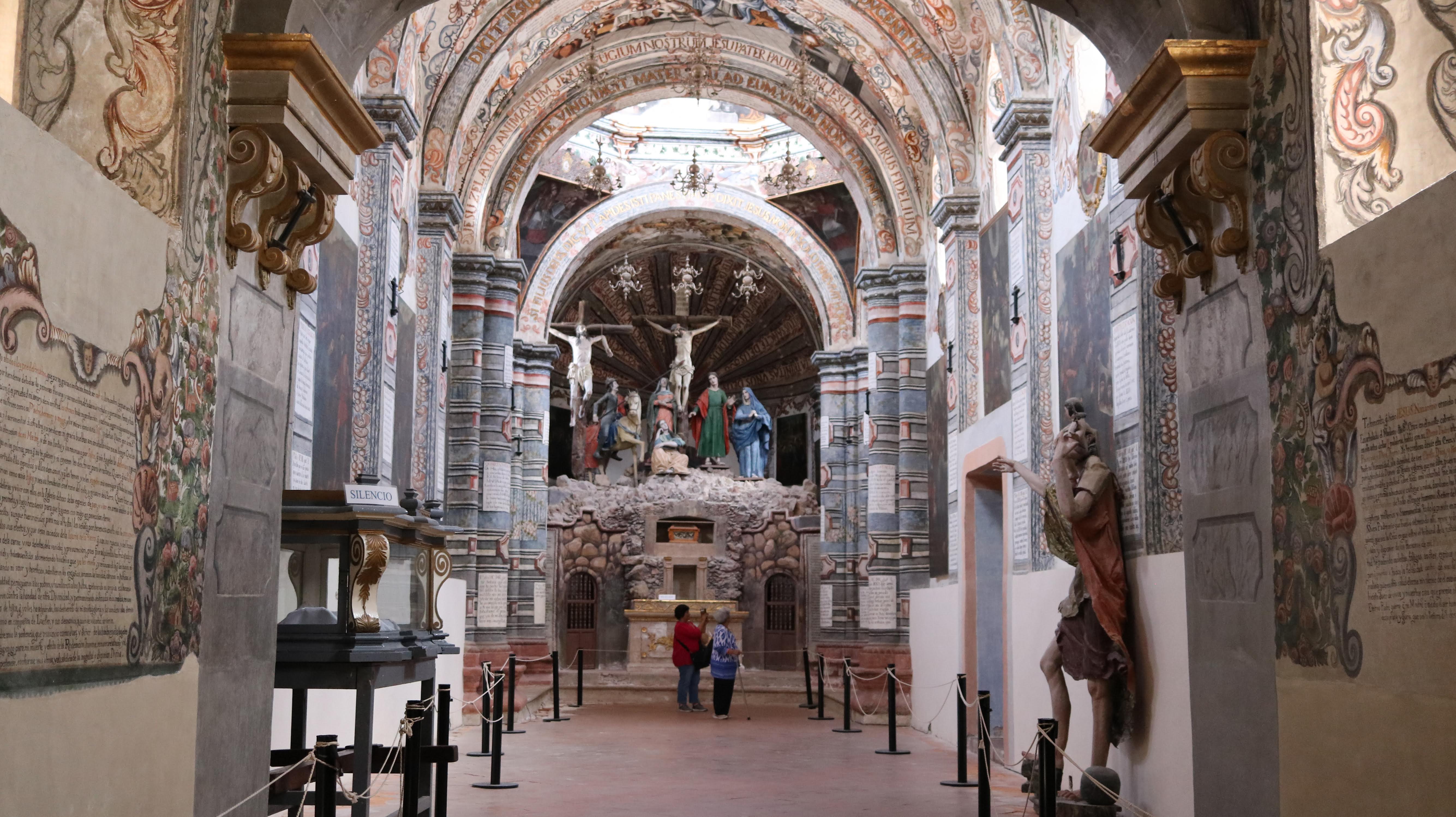 El Santuario de Atotonilco; la Capilla Sixtina mexicana