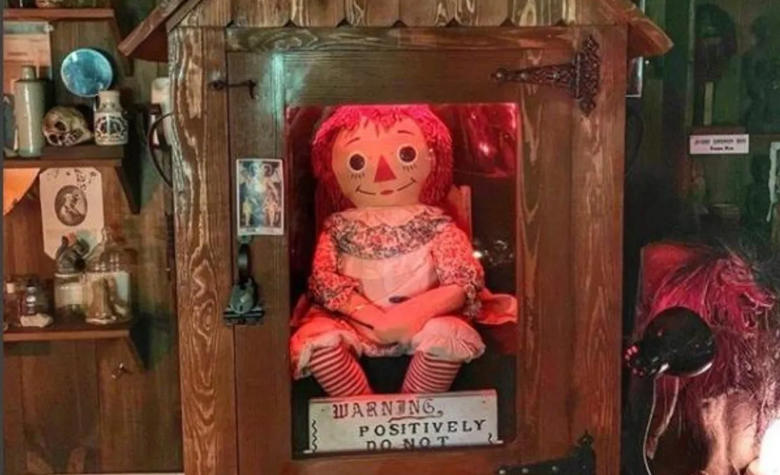 Telediario Media Muñeca de Anabelle nunca desapareció Telediario Media Muñeca de Anabelle nunca desapareció