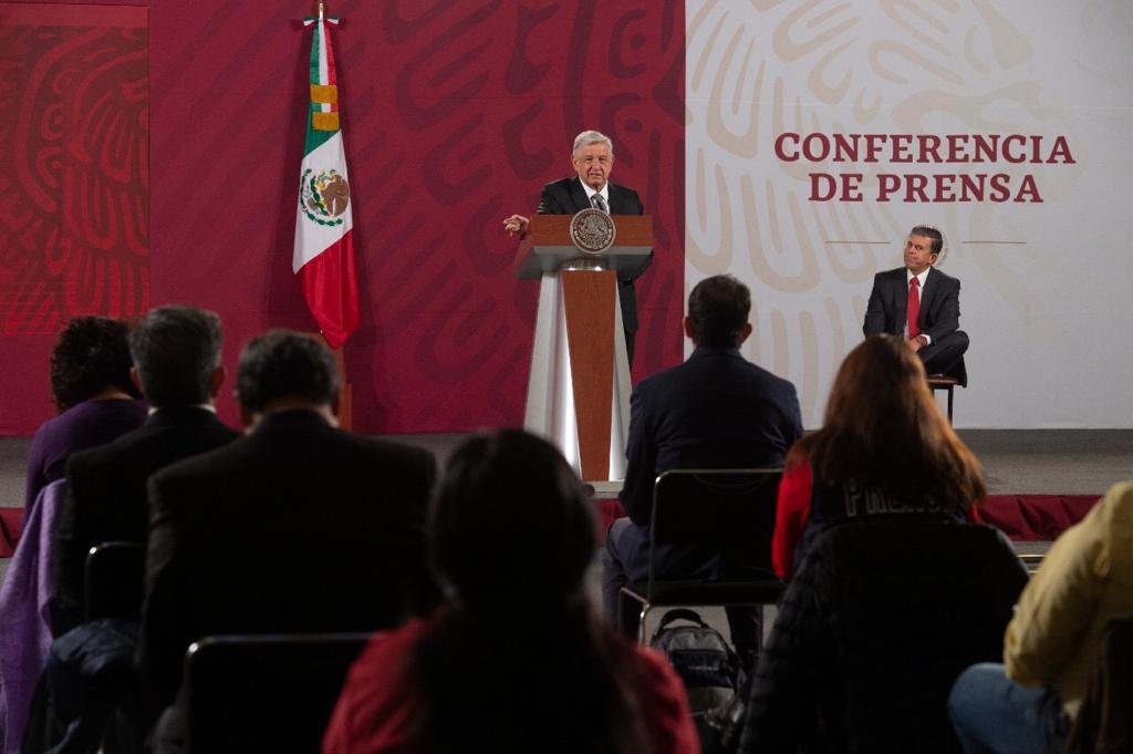 Video de exfuncionarios con bolsas de dinero muestra una “mirruña” de lo que robaron”: AMLO