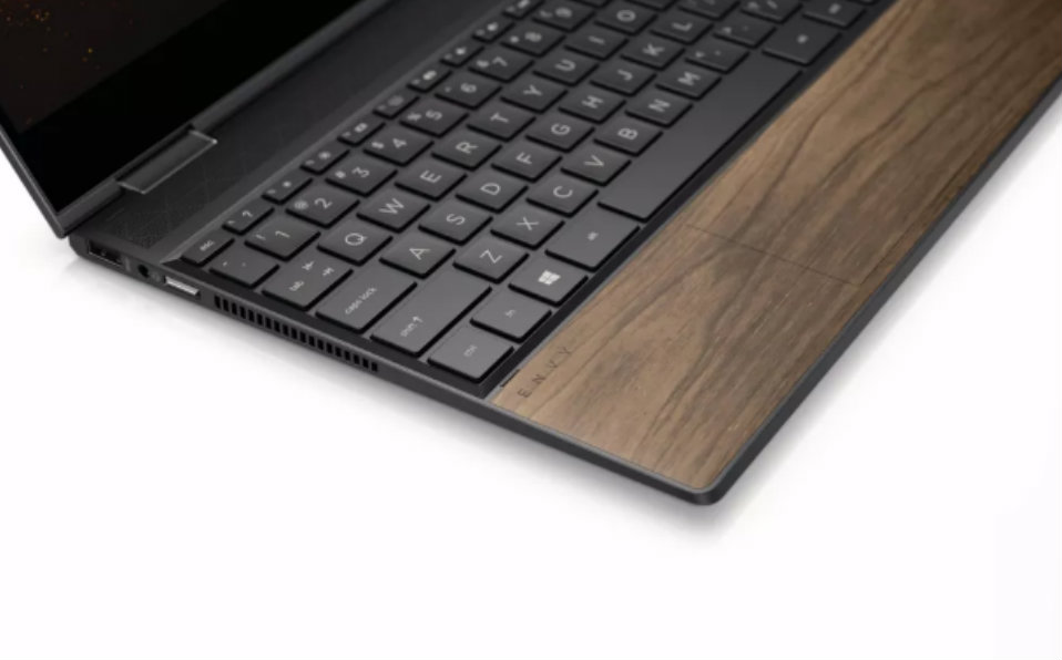 Ponte ecológico con la primera computadora hecha de madera 