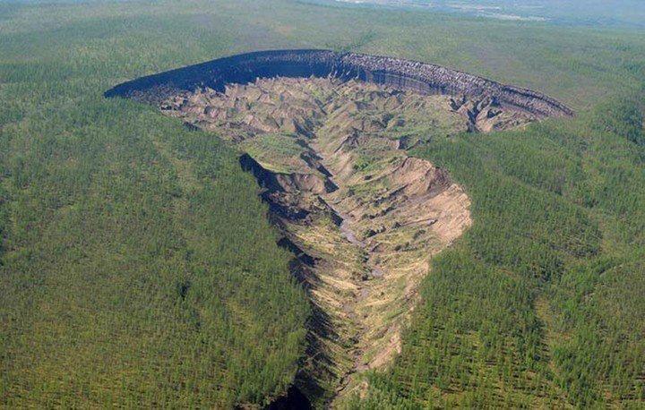 Aparece nueva "puerta del infierno": en Rusia se crea gigante grater que voló la tierra