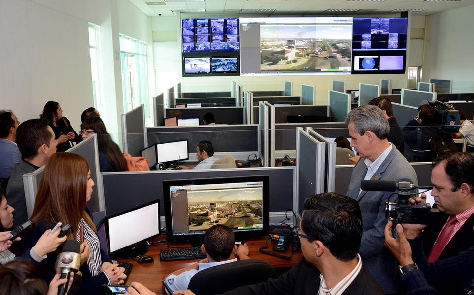 Tiene avance del 50% la colocación de postes de monitoreo inteligente, en León
