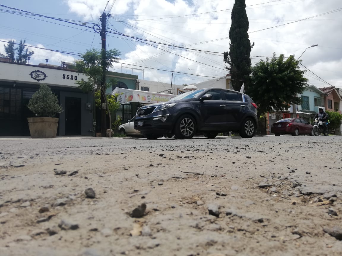 Se atienden 750 metros cuadrados de pavimento a la semana en León