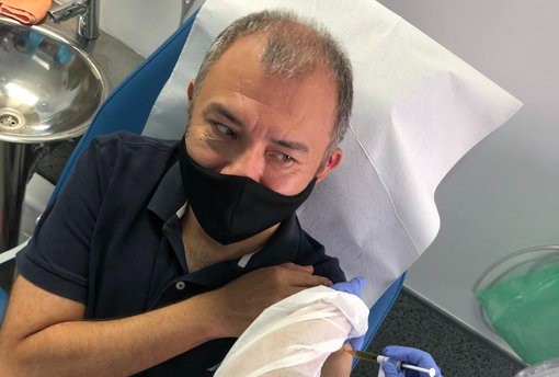 Se registra el primer mexicano vacunado contra COVID-19
