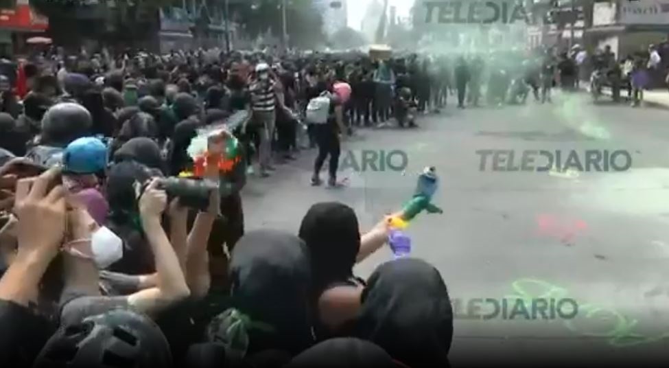 Con ayuda de su hiyab, mujer se disfraza de personajes de la cultura pop [FOTOS]