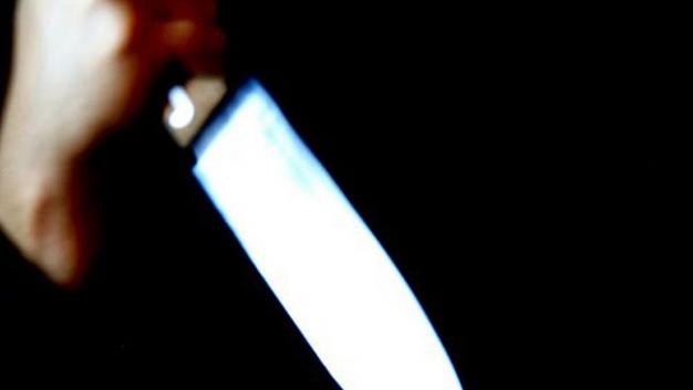 Hombre asesina a su madre y hermana; deja herida a una mujer