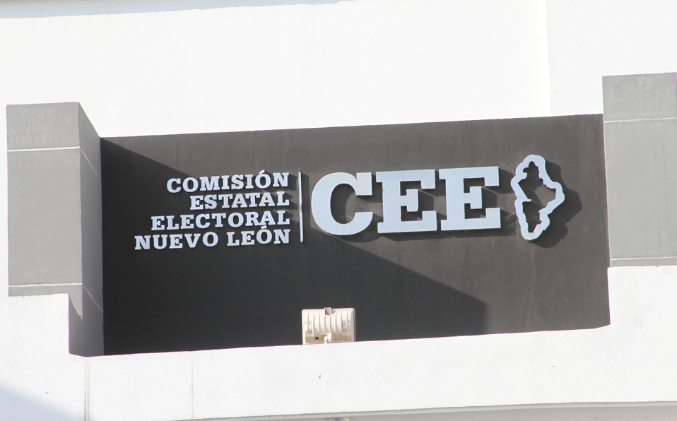 Empresario sampetrino, Víctor Martínez, se registra como candidato independiente a la gubernatura&nbsp;