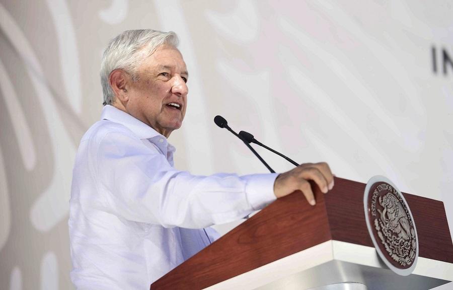 Este es el protocolo que sigue AMLO para evitar contagiarse de coronavirus