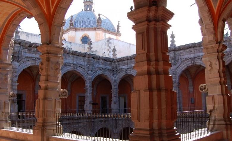 Castigarán con hasta 10 años de cárcel a quien dañe monumentos históricos en Querétaro