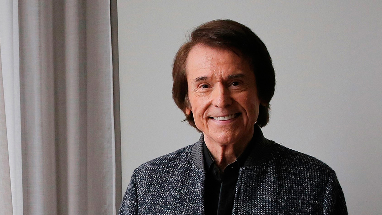 Raphael 6.0: Se reinventa el Divo de Linares para celebrar 60 años de trayectoria