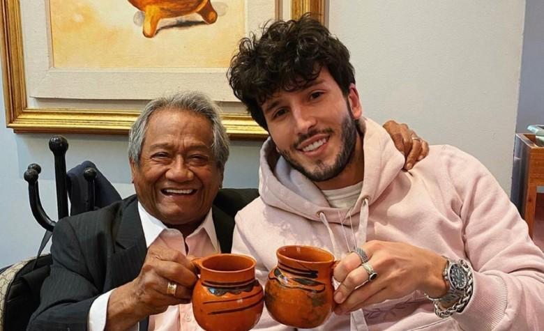 Armando Manzanero y Sebastián Yatra tuvieron emotiva reunión