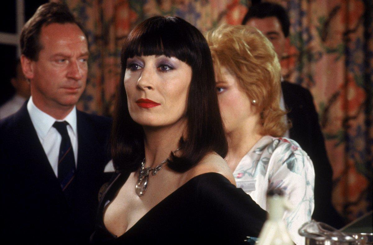 A 30 años de su estreno, así luce hoy el elenco de 'Las Brujas'