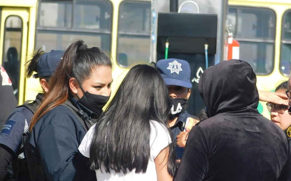 Extorsionan a niña en Edomex haciéndola depósitar 10 mil pesos para no matar a su madre