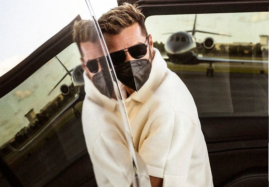 Desmienten rumores sobre la salud del padre de Ricky Martin