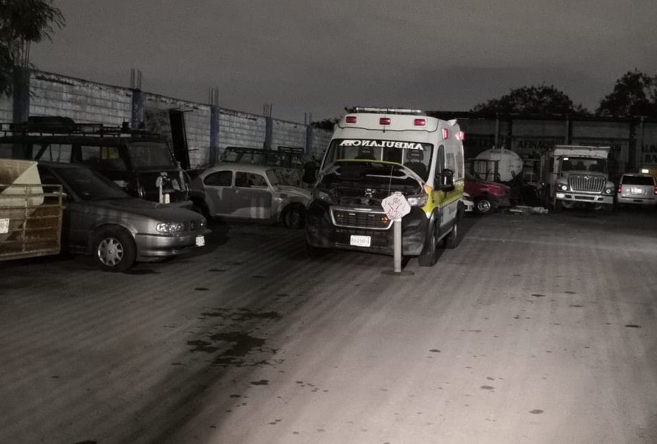 Hallan a un hombre muerto dentro de camión de valores en taller de San Nicolás