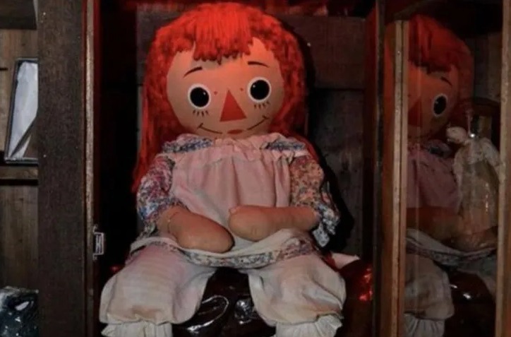 Melania Trump decora Casa Blanca con muñecas al estilo ¡Annabelle!  