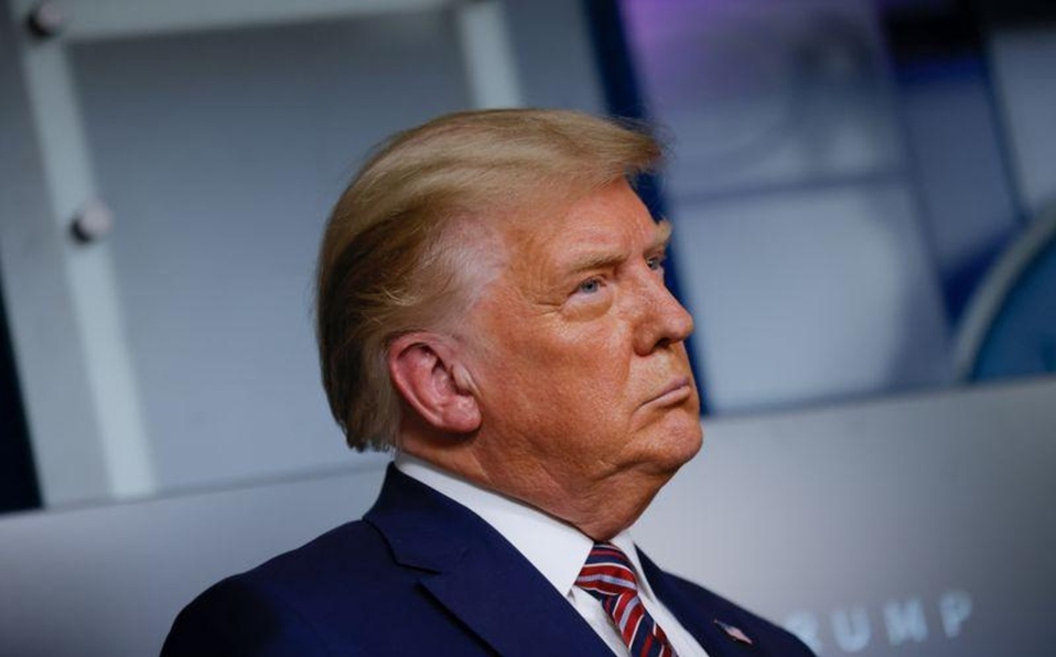 Trump firmará decreto para que estadounidenses tengan prioridad en la vacuna contra COVID-19