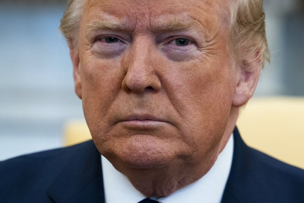 Twitter suspende permanentemente cuenta de Donald Trump