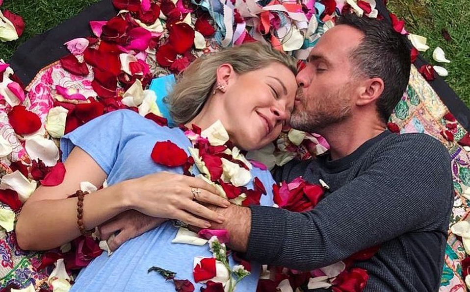 ¡Ya son padres Fernanda Castillo y Erik Hayser!