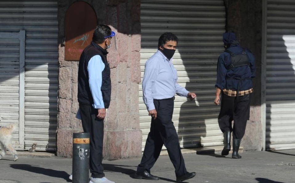 Gracias a semáforo rojo, CDMX y Edomex reducen curva epidémica, afirma López-Gatell