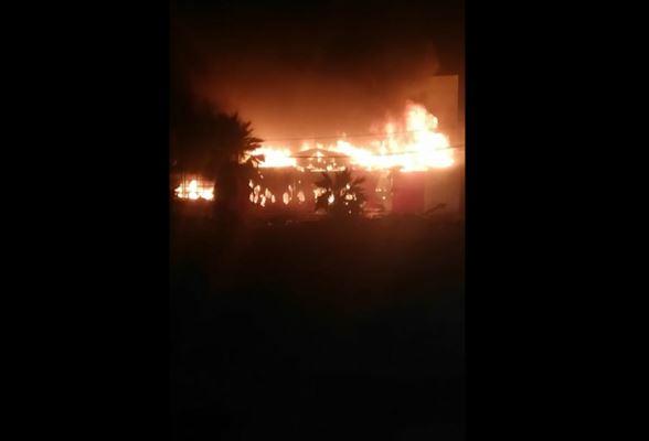 Tres mujeres muertas y un herido tras fuerte incendio en 4 casas