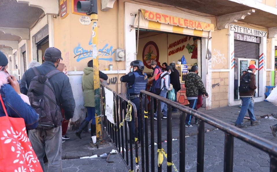 Decomisan pulque en calles del centro de Puebla