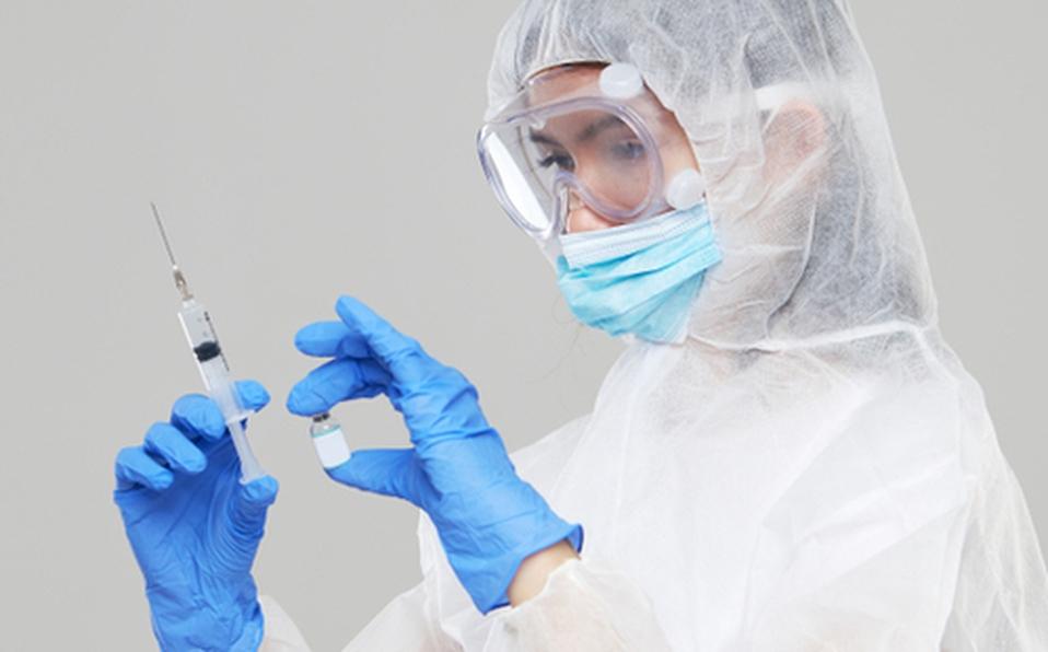 ¿Qué es la encefalomielitis aguda, lo que sufrió la doctora tras recibir vacuna contra covid-19?