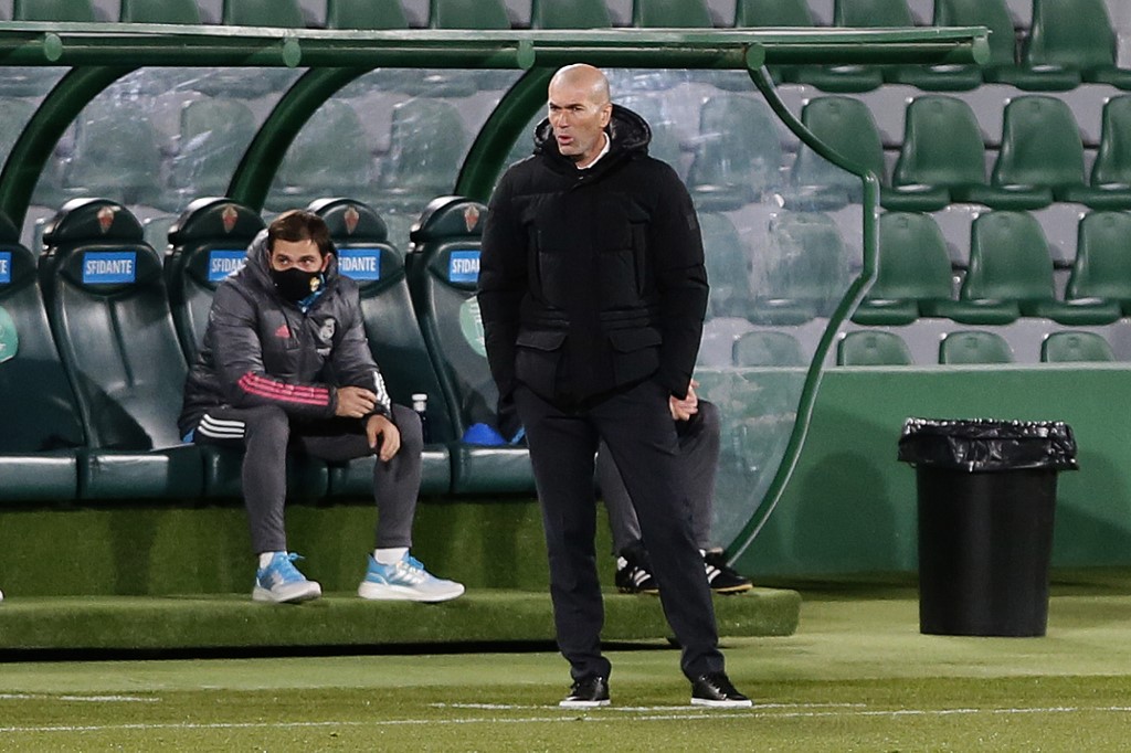 Zidane da negativo en prueba PCR