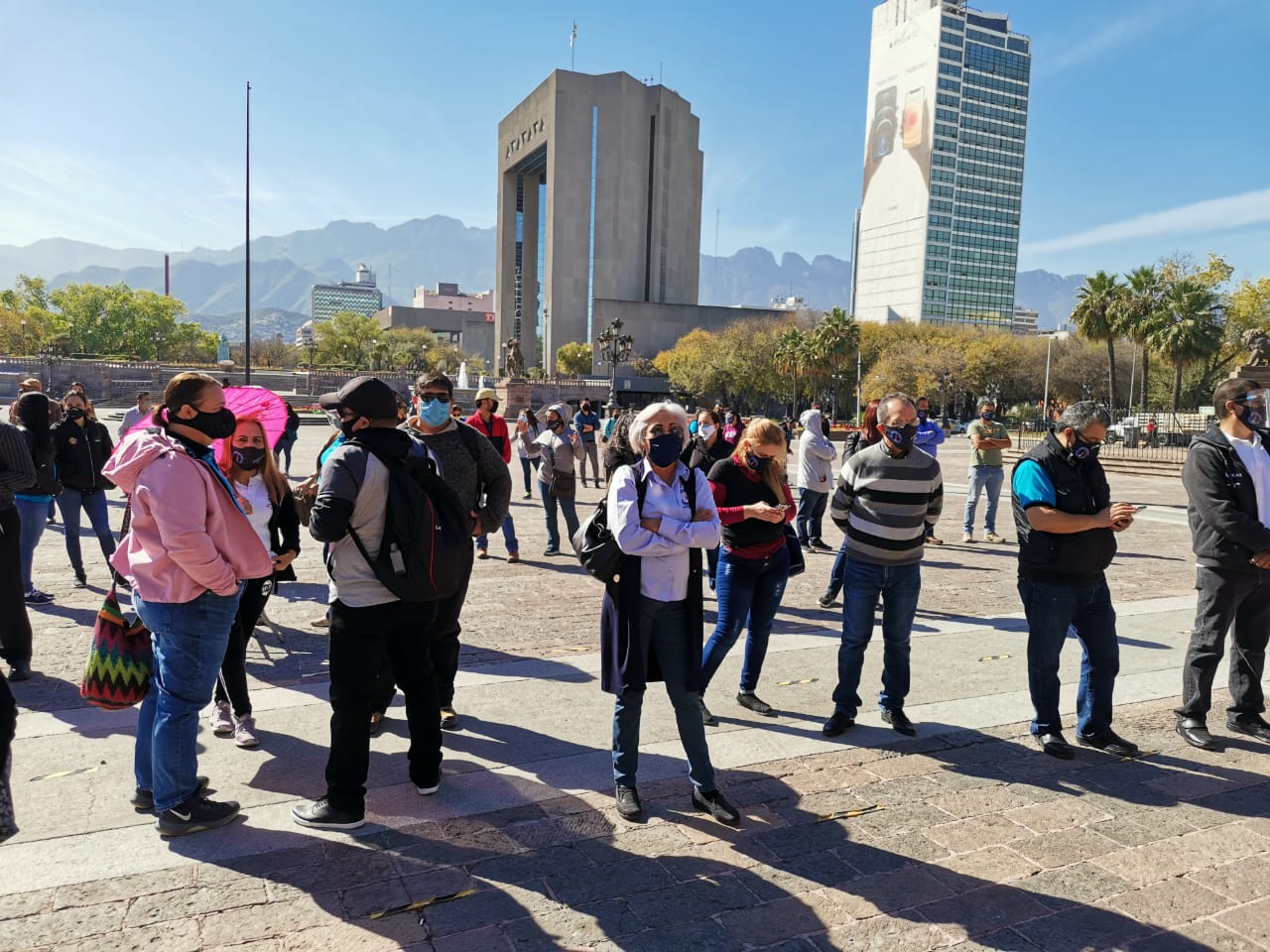 Protestan maestros del CECYTE por falta de pago de aguinaldos