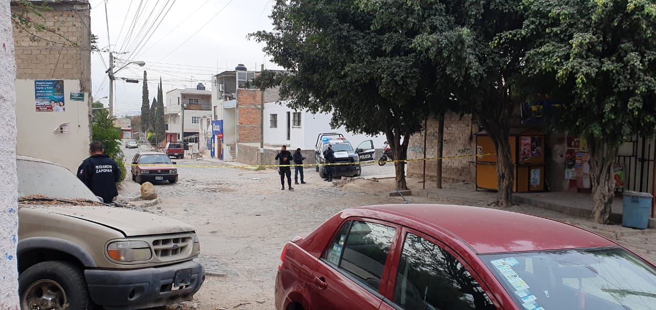 Asesinan a dos hombres en una casa en Zapopan