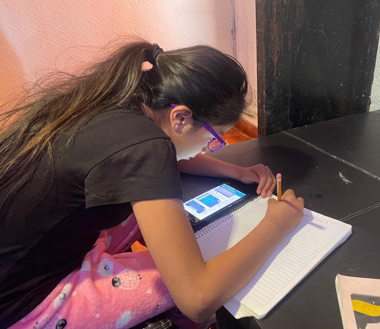 Retoman regreso a clases en línea y con incertidumbre tras vacaciones