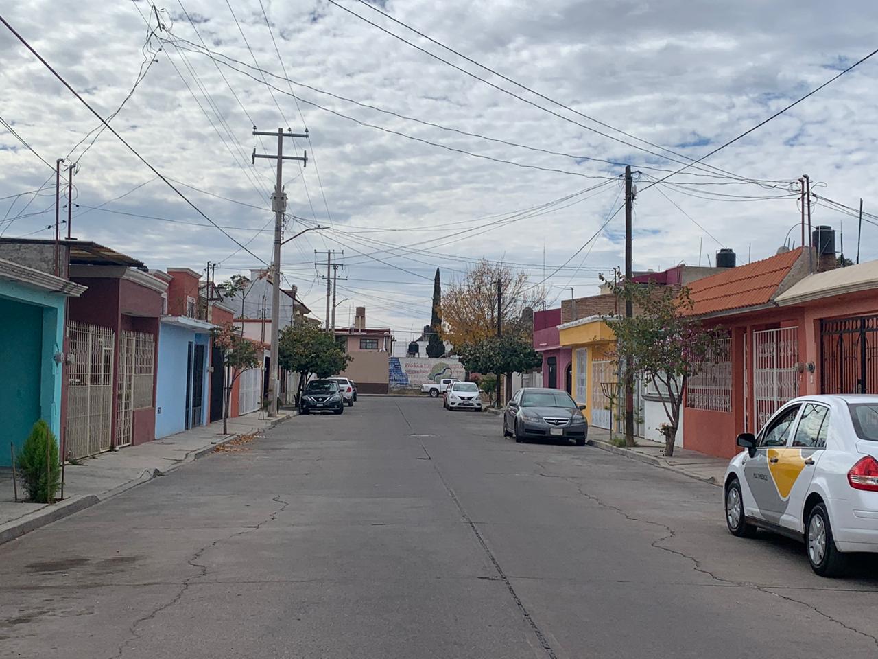 Somos la única calle que no tiene bordos en el fraccionamiento; residentes de Granja Graciela