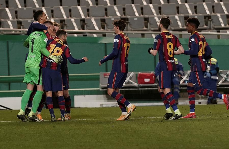 Barcelona clasifica para la final en los penaltis