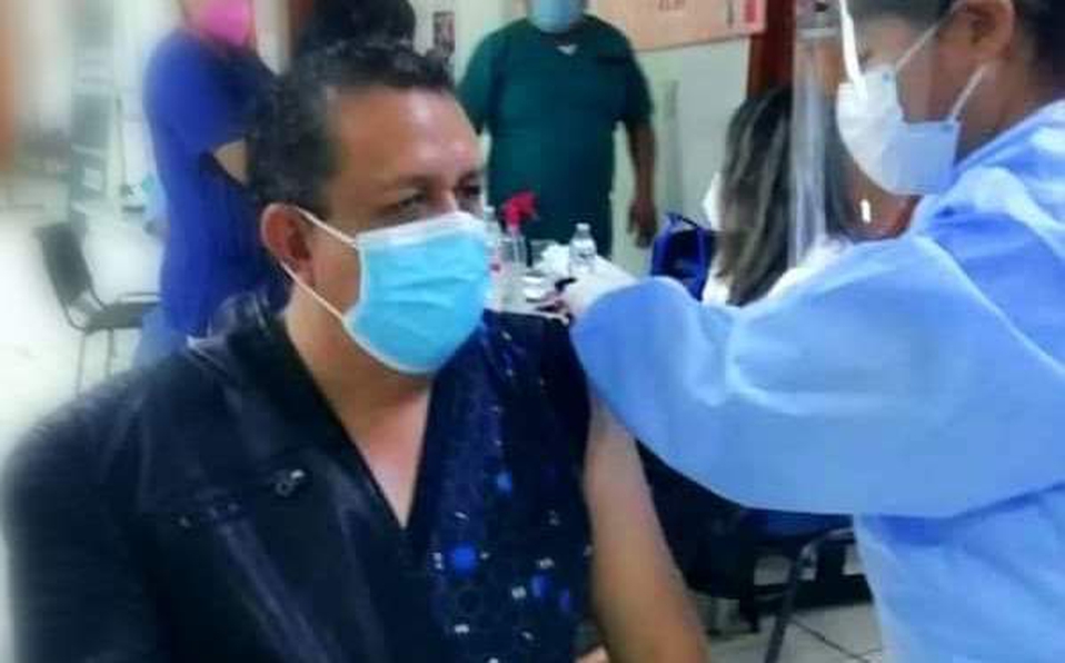 En Chiapas, médicos denuncian que se aplica vacuna anticovid a personal no esencial