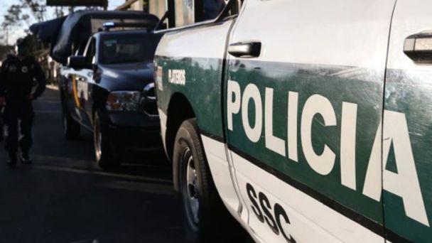 Hombre con síntomas de COVID-19 fue RECHAZADO en hospital y MUERE en plena calle