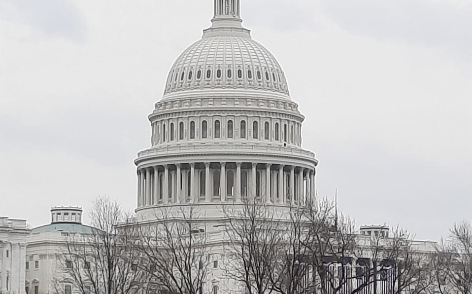 En Estados Unidos detiene a un hombre con armas y credenciales falsas para entrar al Capitolio