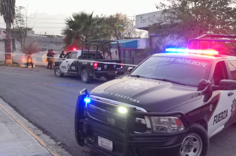 Ejecutan a una mujer afuera de su casa en la colonia Croc