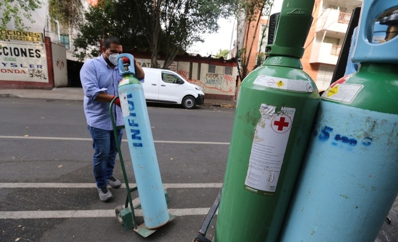 Muere pareja por utilizar tanque de oxígeno contaminado