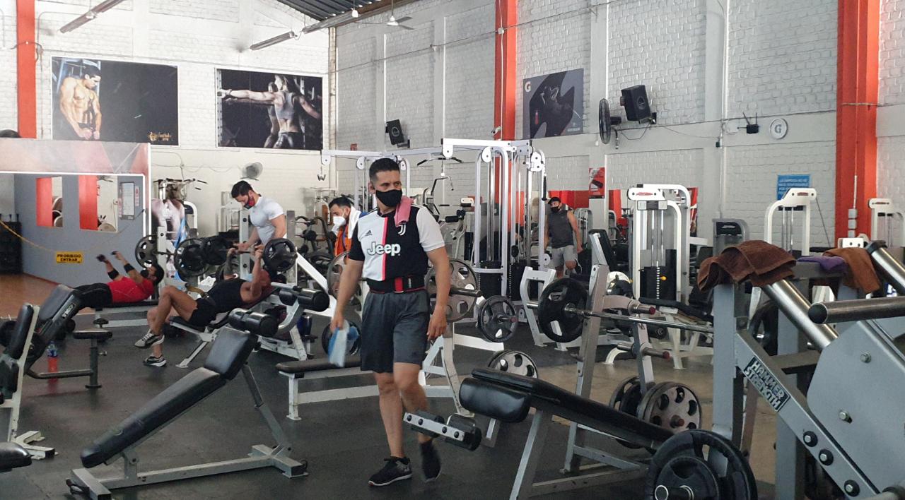 Pocos usuarios en gimnasios en su día de reapertura Telediario México