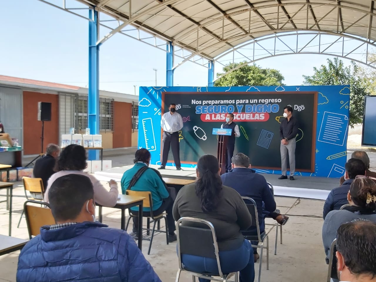 Rosas Aispuro da inicio al programa 'Regreso Seguro y Digno a Clases' en La Laguna de Durango
