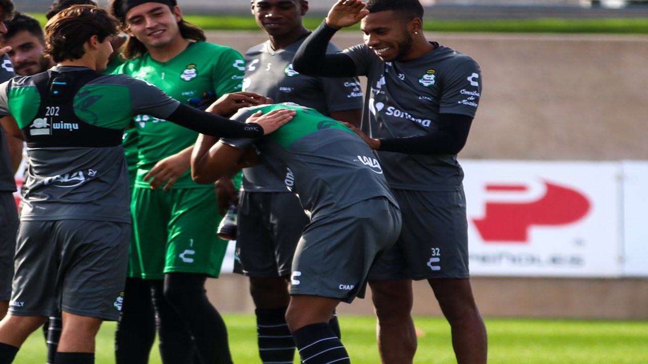 Así le dio la bienvenida Ayrton Preciado y compañía a Andrés Ibargüen [FOTO]