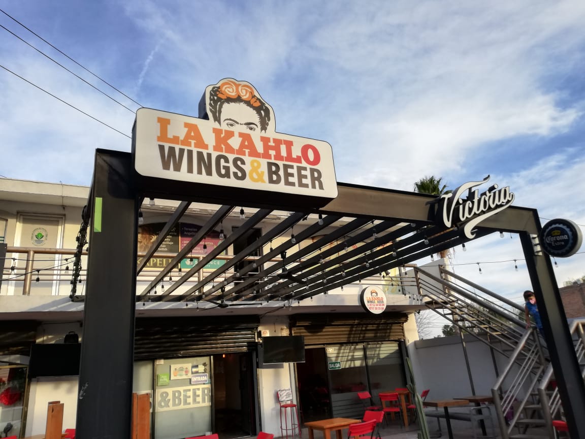 Kahlo Wings and Beer las mejores alitas, boneles y hamburguesas de La Laguna