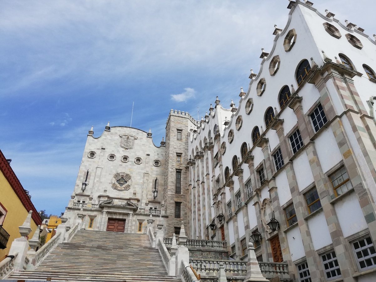 Ingresan a UG 2 mil nuevos estudiantes al ciclo enero-julio 2021 virtual