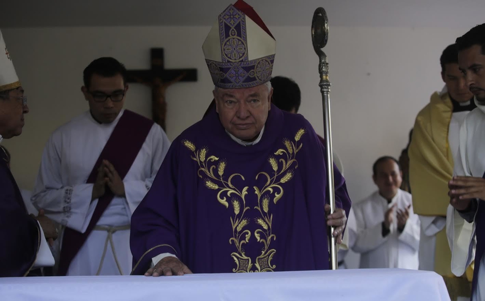 Intervienen quirúrgicamente al cardenal Juan Sandoval