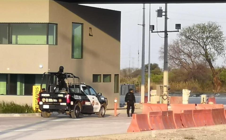 Muere hombre al caer de más de 15 metros de altura en empresa mientras ...