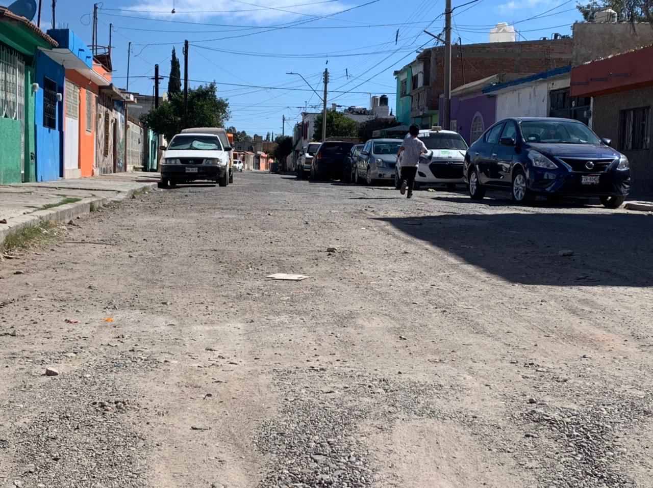 Empeora el estado del pavimento en la colonia El Refugio