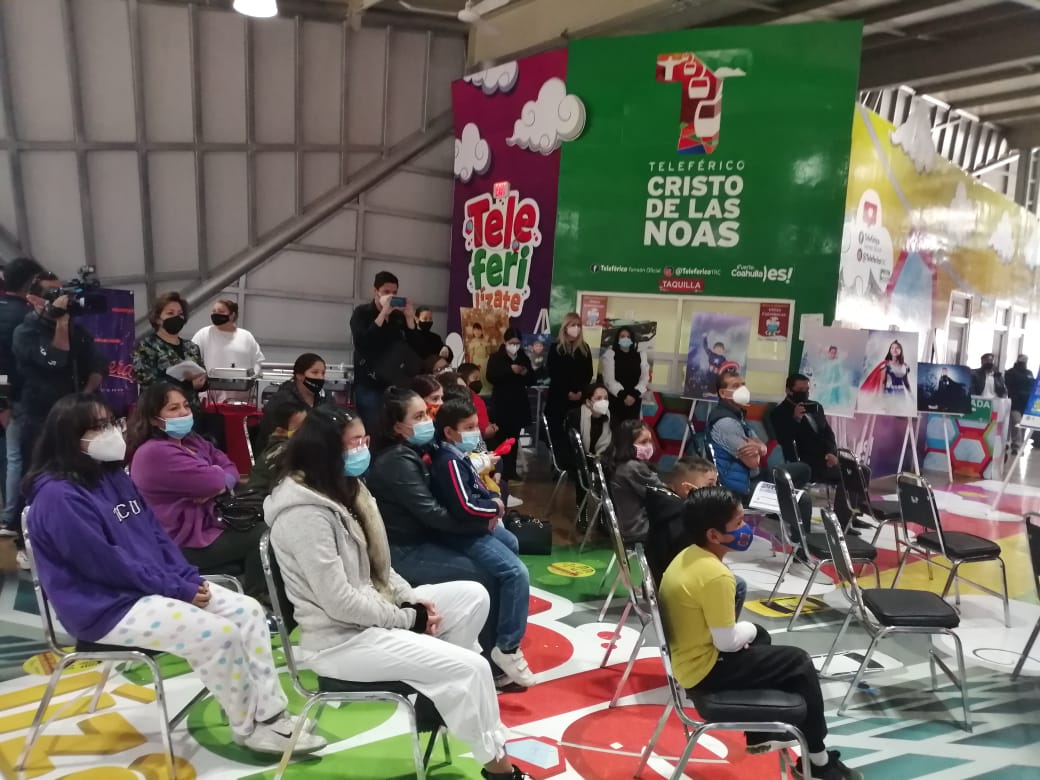 Presentan 'Galería de Héroes 2021' en el Teleférico de Torreón