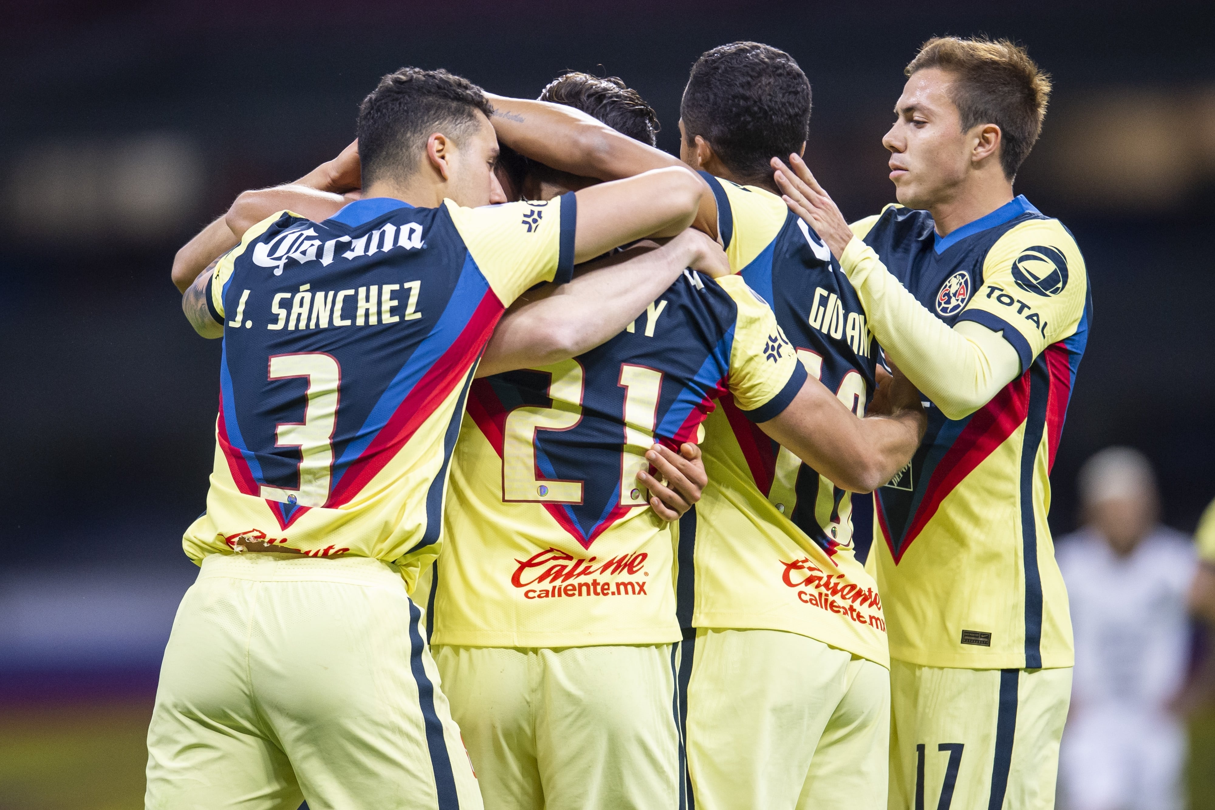 El América de Solari vence al Querétaro y salta al primer lugar